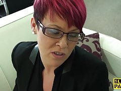 Prljavi dr. spreman vidjeti vrelu dama