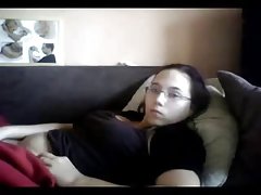 Krupan momak zavoji bebu u roku