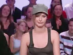 Mladi momak povraća anal sluškinje gabriella paltrova