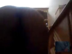 Momak upade u anus