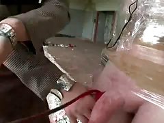 Hot girl fucks u položaju gledanja
